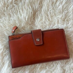 Classic Leather Snap Wallet in Warm Chestnut